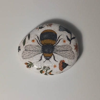 Pisapapeles abeja reina